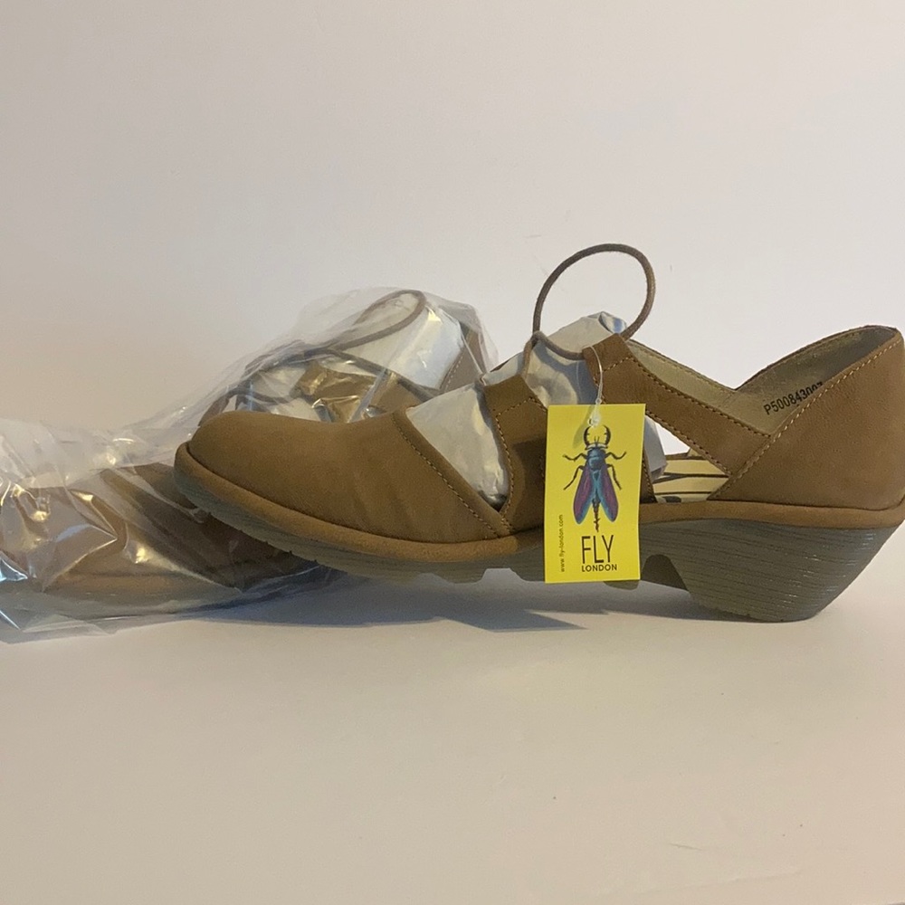 Fly London Cupido sand shoes